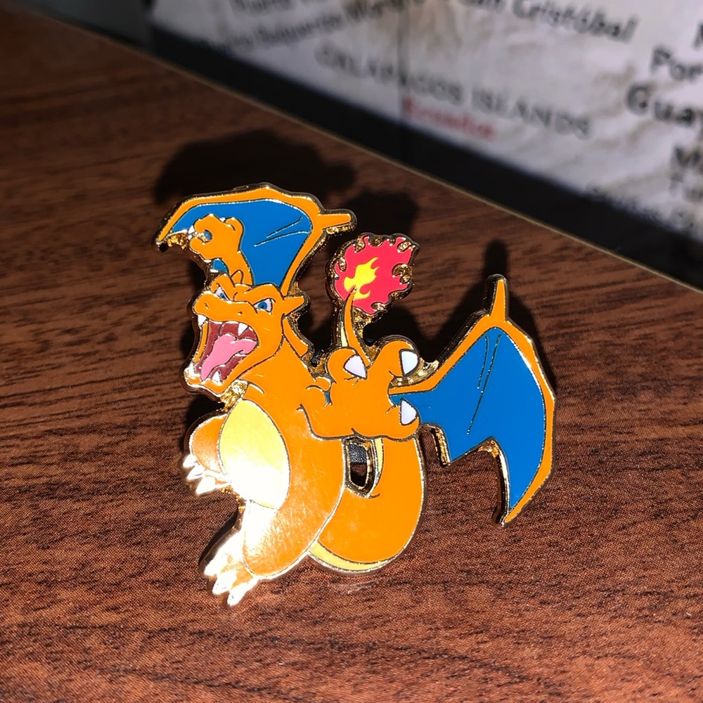 Official 2017 Pokémon Charizard Pin